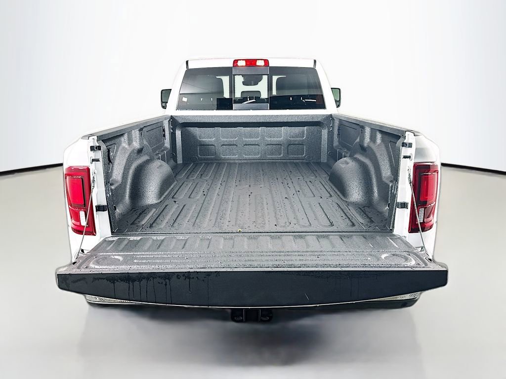 New 2025 RAM 3500 Laramie AWD/4WD image 16