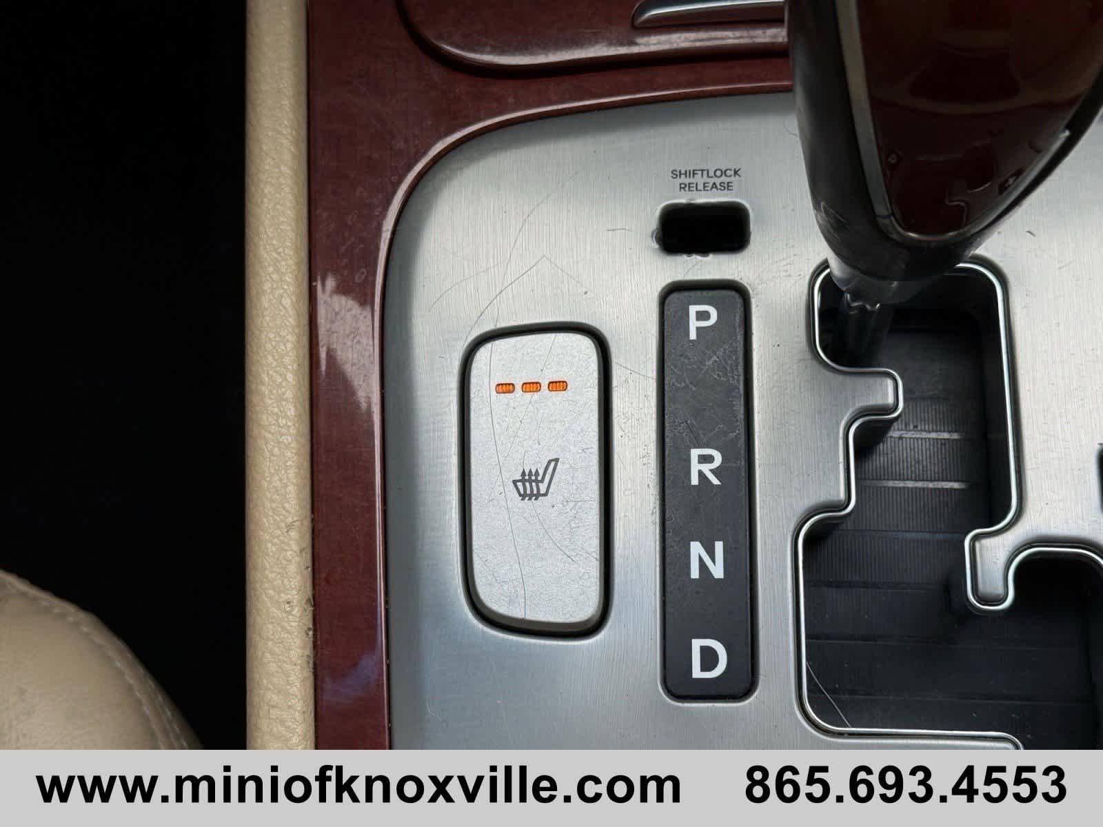 Used 2012 Hyundai Genesis 3.8 image 23
