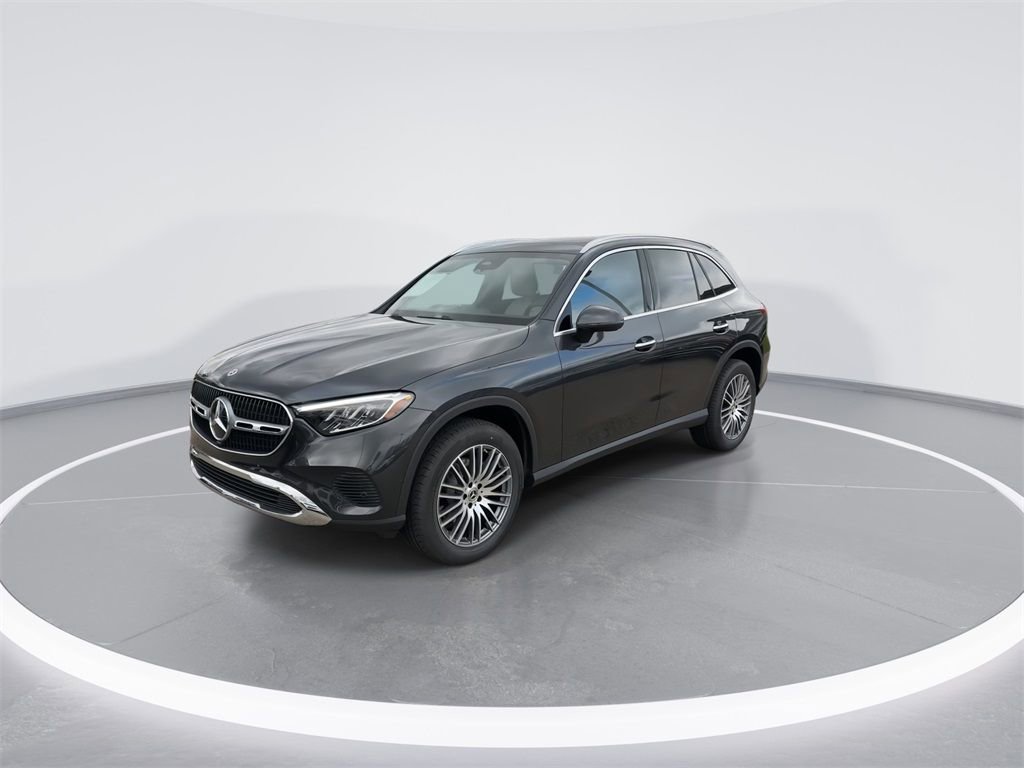 Certified 2026 Mercedes-Benz GLC 300 4MATIC image 4