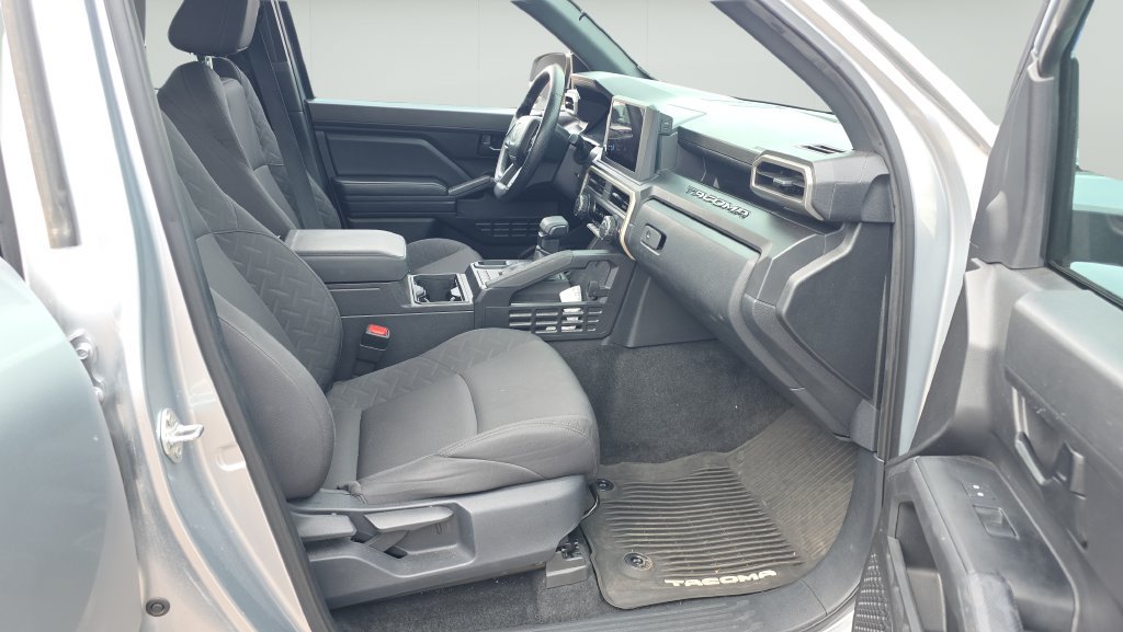Used 2025 Toyota Tacoma SR RWD image 16