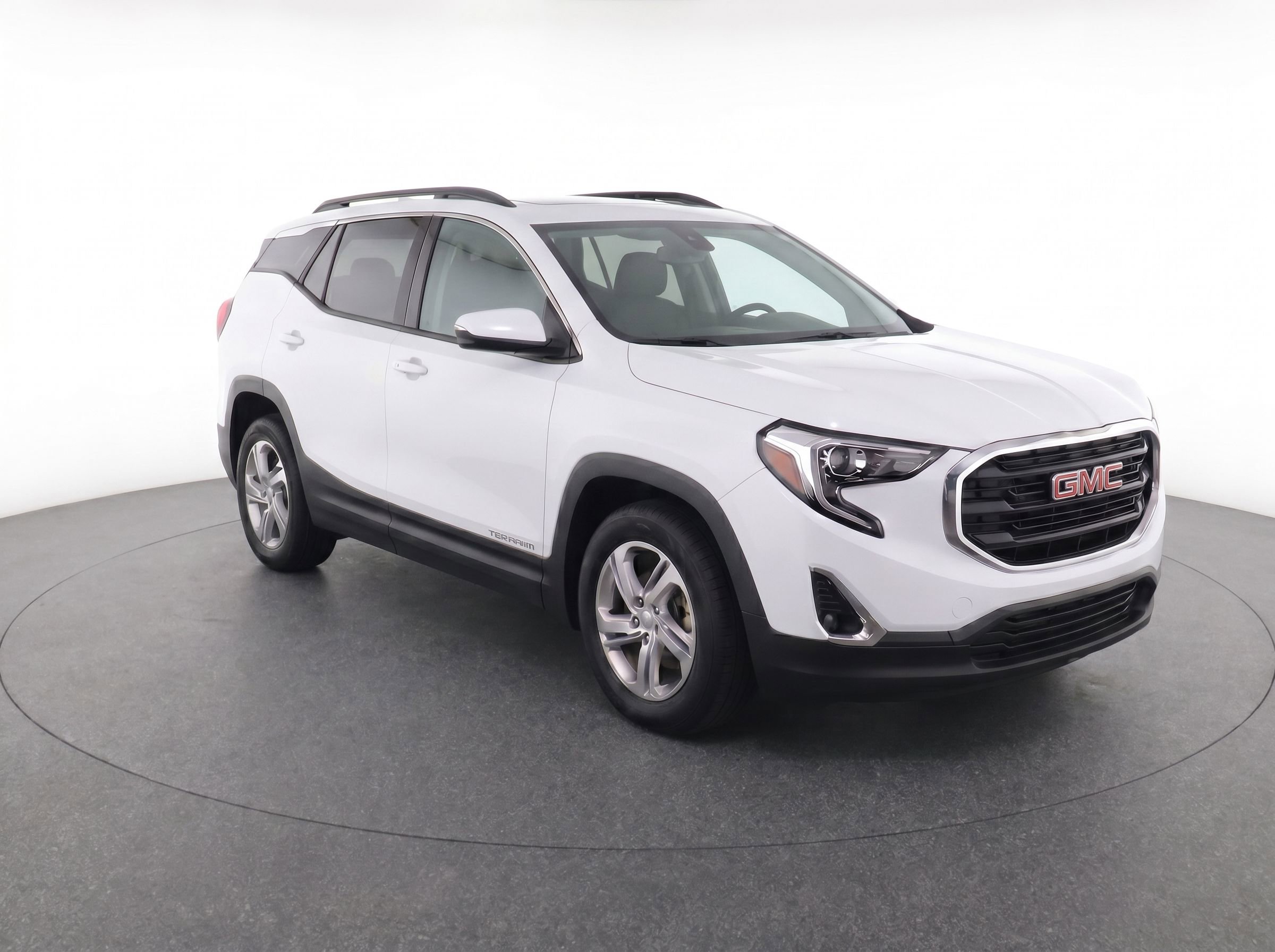 Used 2019 GMC Terrain SLE w/ Driver Convenience Package AWD/4WD image 2