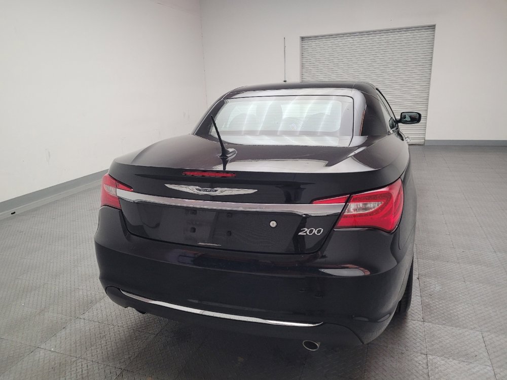 Used 2014 Chrysler 200 Limited image 7