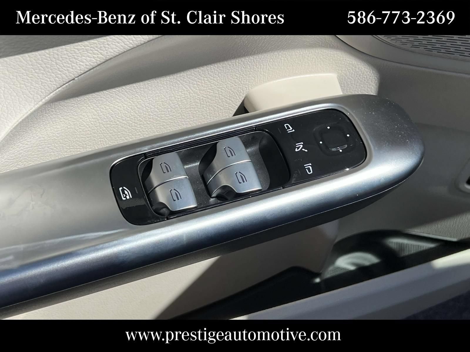 Certified 2025 Mercedes-Benz C 300 4MATIC Sedan image 23