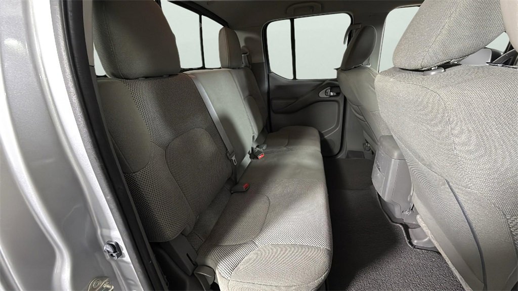 Used 2020 Nissan Frontier SV image 23