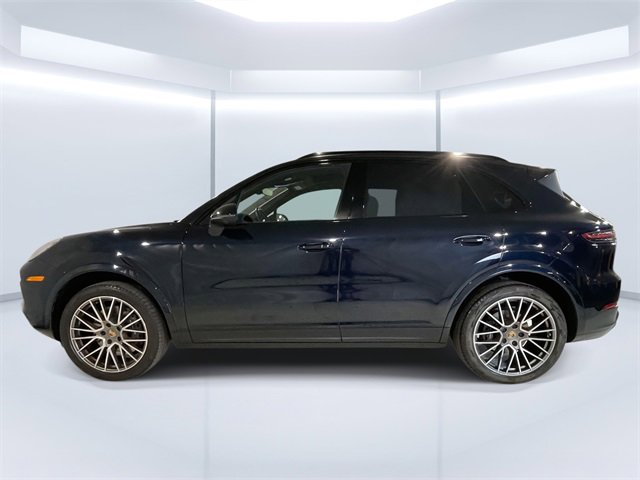 Used 2022 Porsche Cayenne Platinum Edition w/ Premium Package Plus image 2