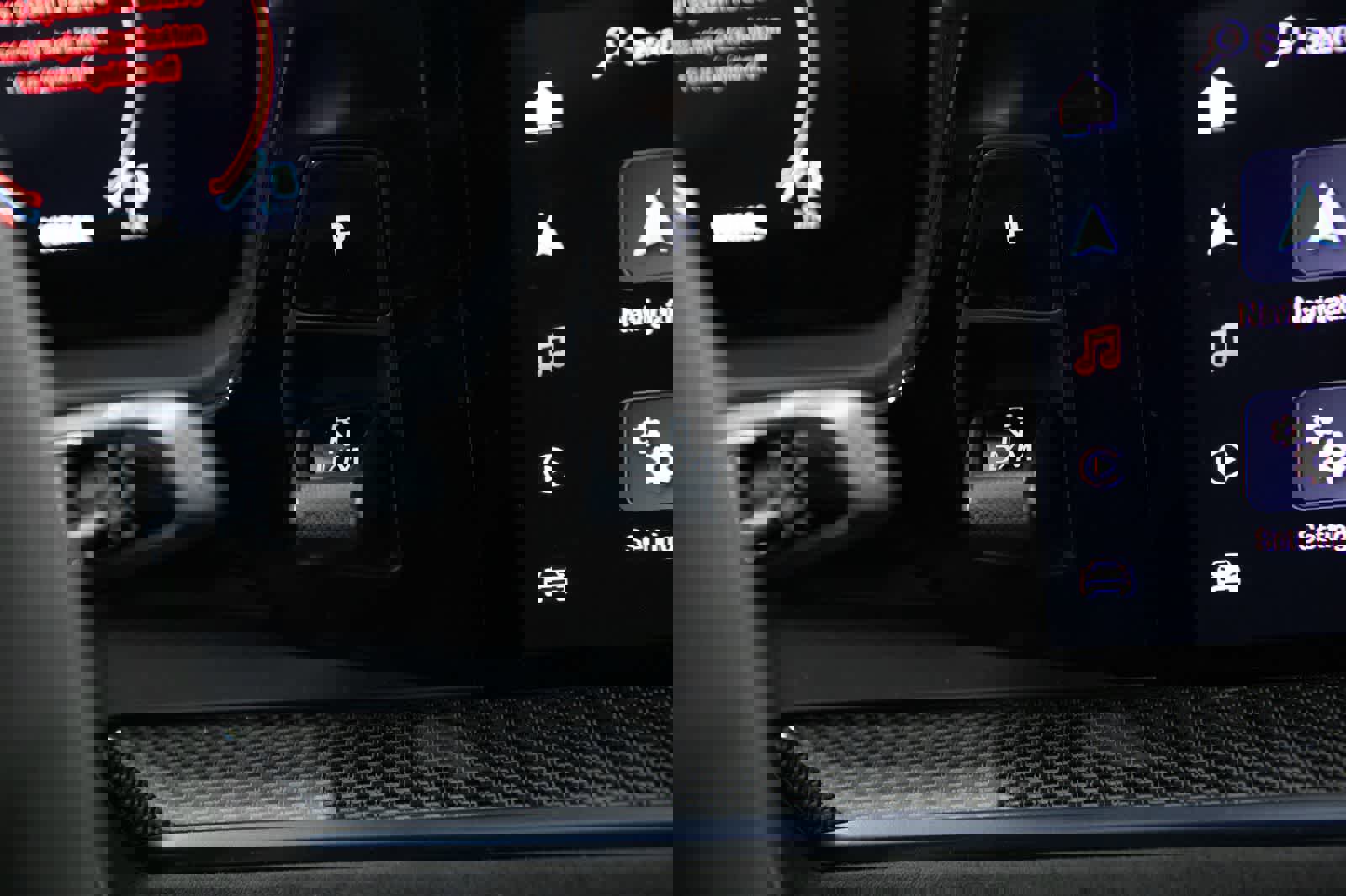 Certified 2025 Porsche Cayenne Turbo GT image 34