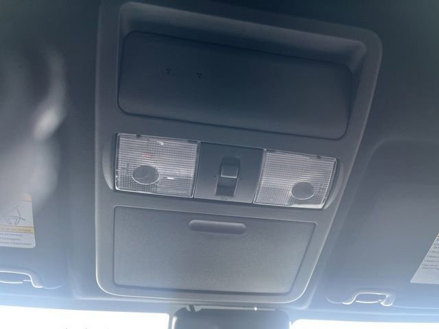 Used 2025 Nissan Frontier PRO-4X image 26