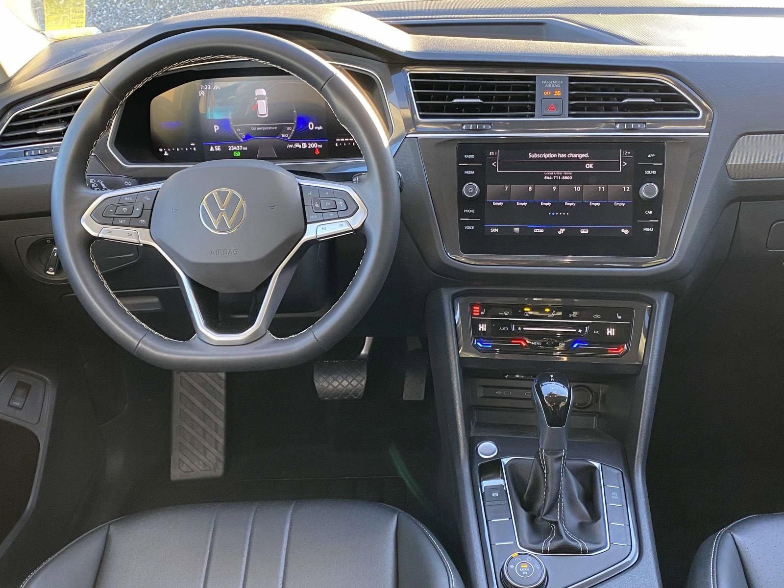 Used 2024 Volkswagen Tiguan SE image 10