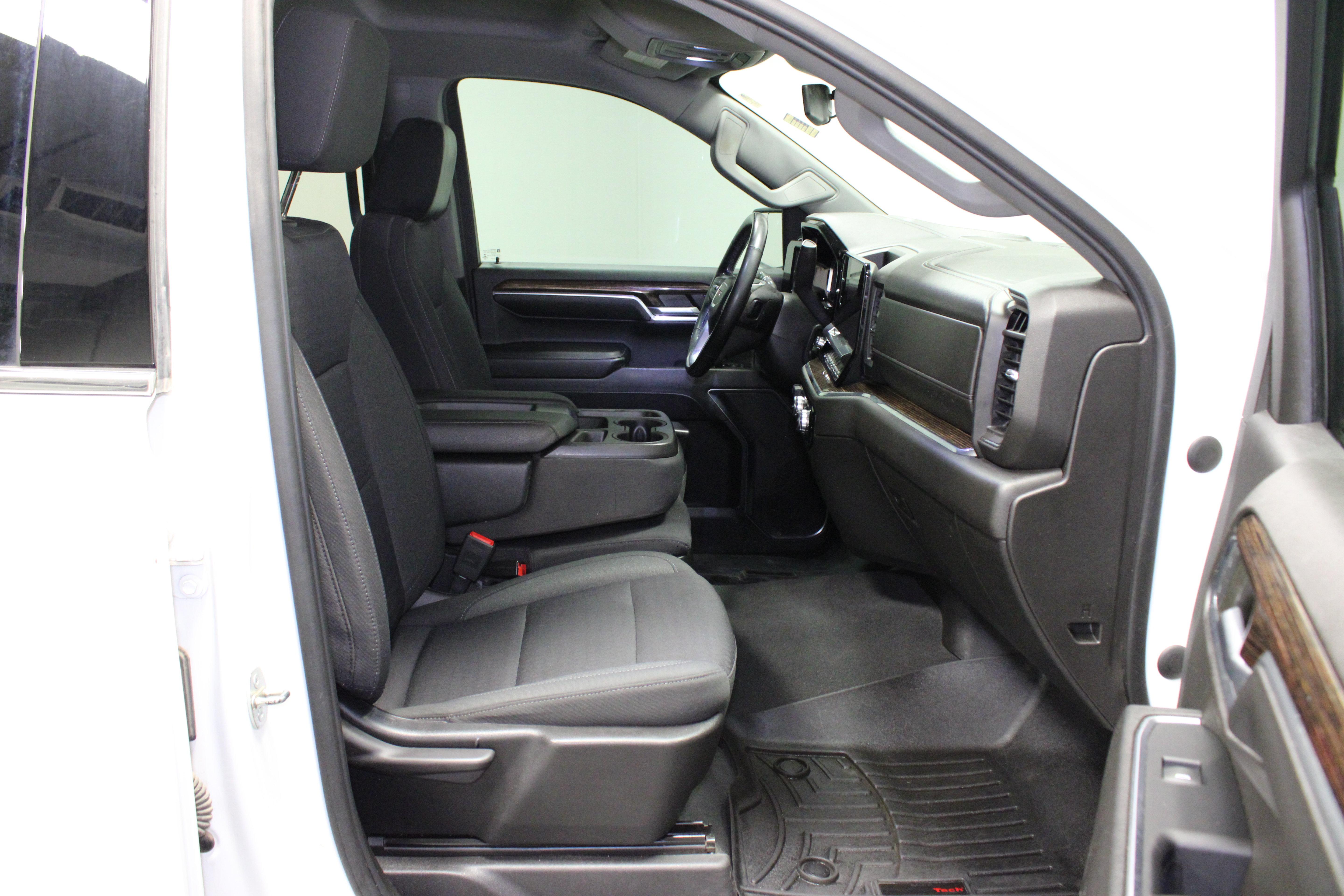 Used 2023 GMC Sierra 1500 SLE w/ Max Trailering Package AWD/4WD image 29