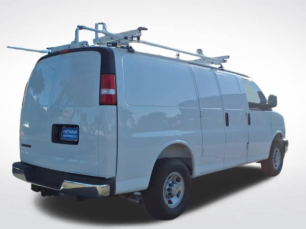 New 2026 Chevrolet Express 2500 w/ Driver Convenience Package RWD video 3