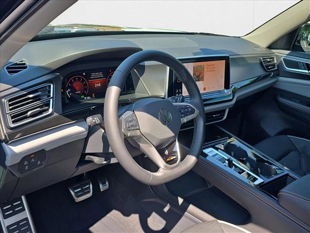 New 2026 Volkswagen Atlas Peak Edition image 5