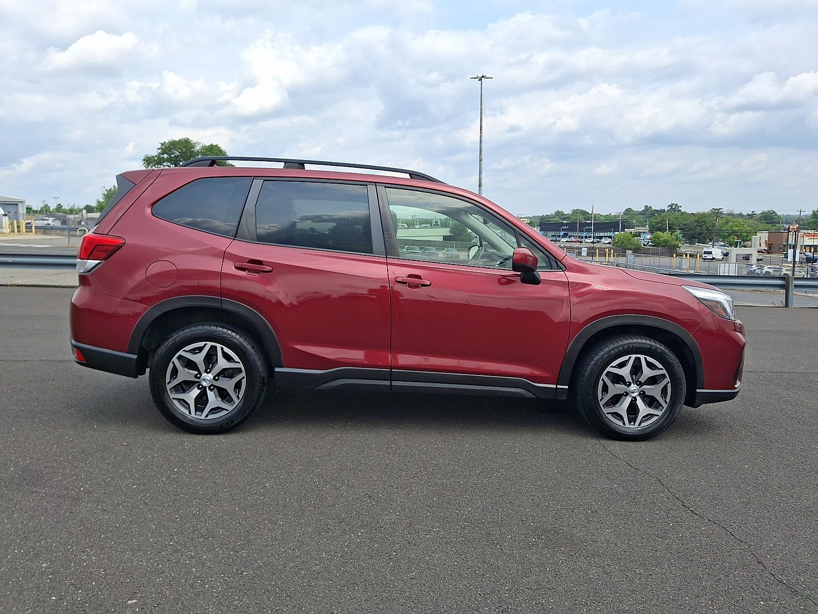 Used 2019 Subaru Forester Premium AWD/4WD image 7