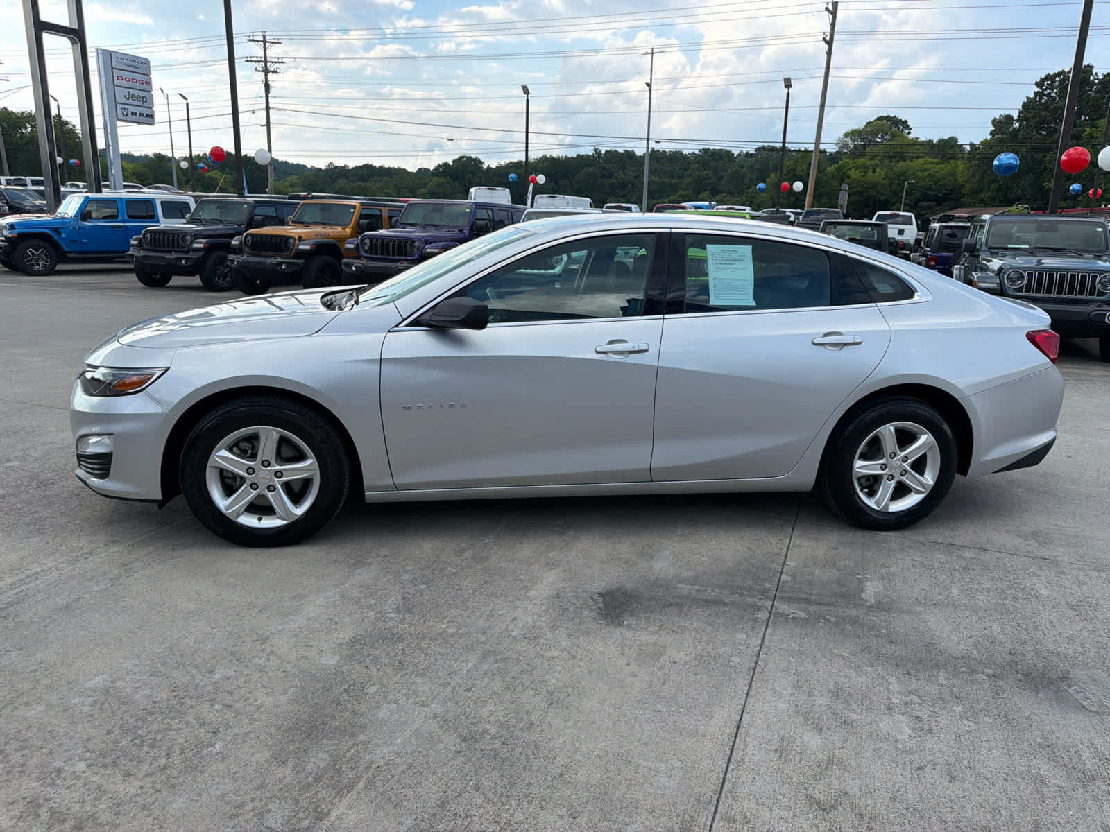 Used 2022 Chevrolet Malibu LS FWD image 5
