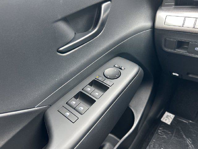 New 2027 Hyundai Kona SEL Sport AWD/4WD image 11