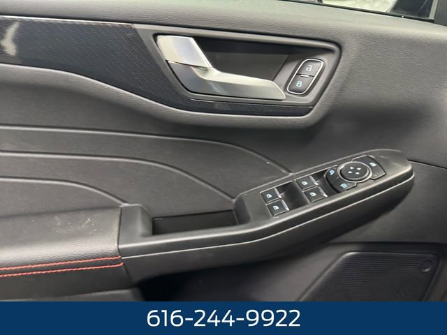 New 2026 Ford Escape ST-Line w/ Tech Pack #1 AWD/4WD image 25