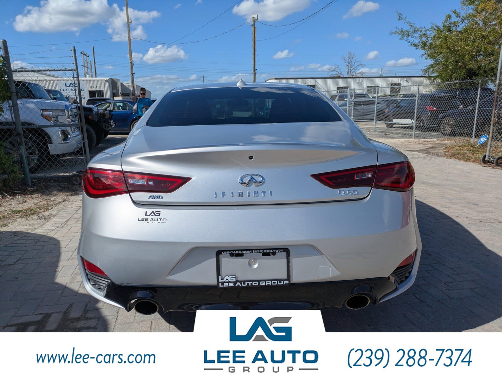 Used 2017 INFINITI Q60 2.0t w/ Cargo Package AWD/4WD image 4