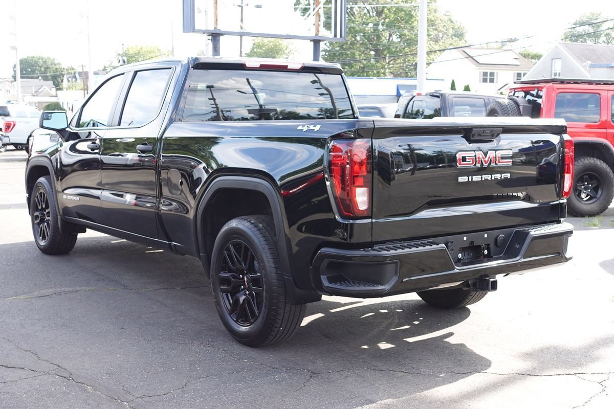 Used 2024 GMC Sierra 1500 Pro w/ Graphite Edition AWD/4WD image 2