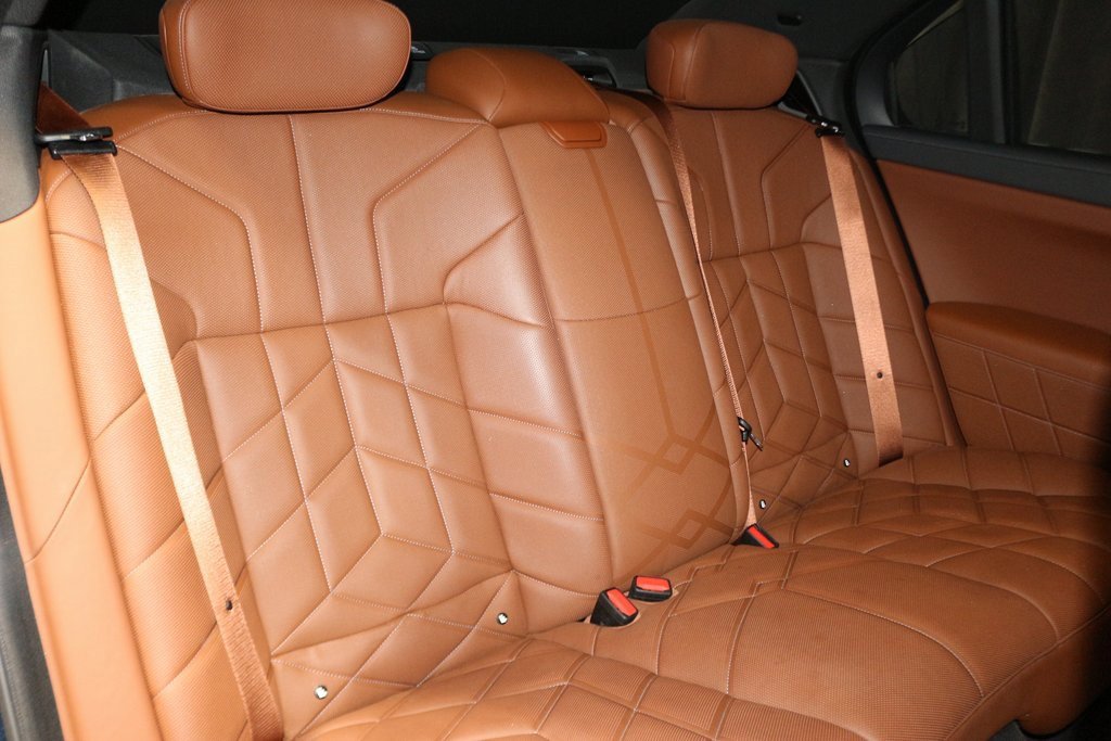 Used 2023 BMW 760i xDrive 760i xDrive image 16