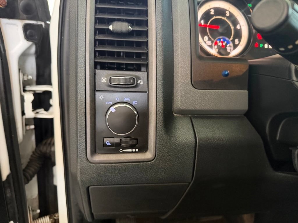 Used 2018 RAM 1500 Tradesman AWD/4WD image 37