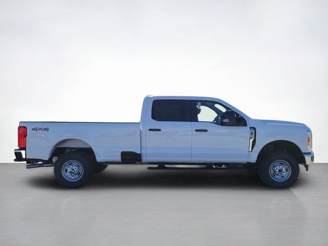 New 2026 Ford F250 XL image 2