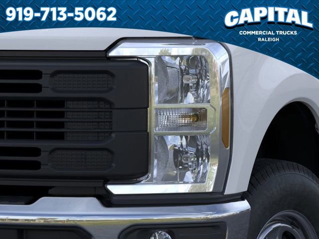 New 2026 Ford F350 XL w/ XL Chrome Package image 18