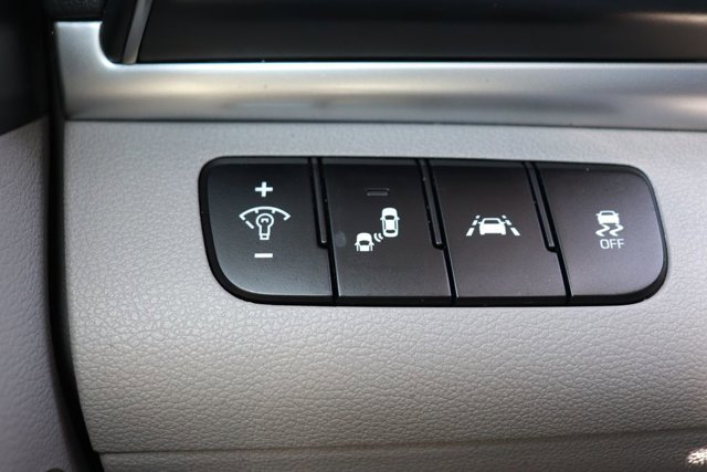 Used 2020 Hyundai Elantra SEL w/ Cargo Package (C1) FWD image 19