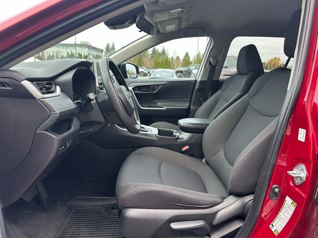 Used 2024 Toyota RAV4 LE image 19