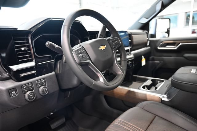 New 2026 Chevrolet Silverado 3500 High Country w/ High Country Premium Package AWD/4WD image 26