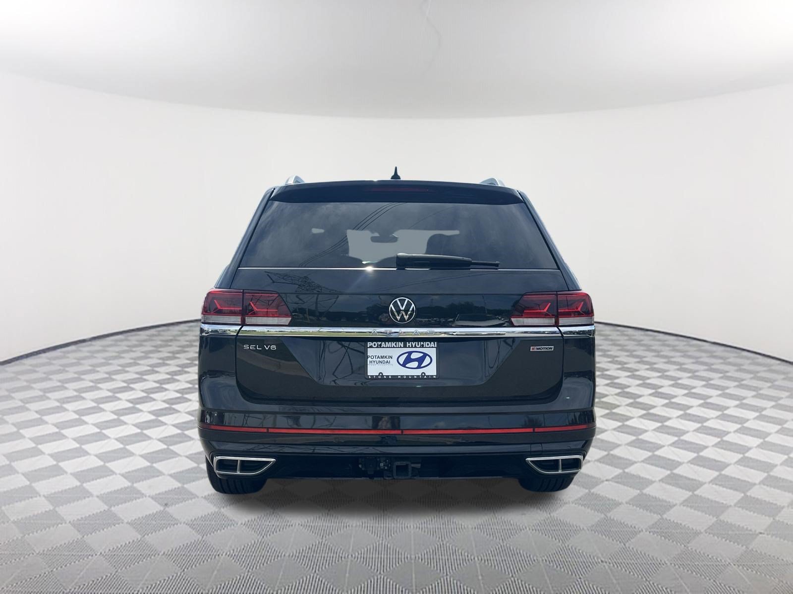 Used 2022 Volkswagen Atlas SEL R-Line AWD/4WD image 6