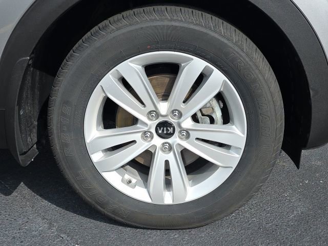 Used 2019 Kia Sportage LX AWD/4WD image 9