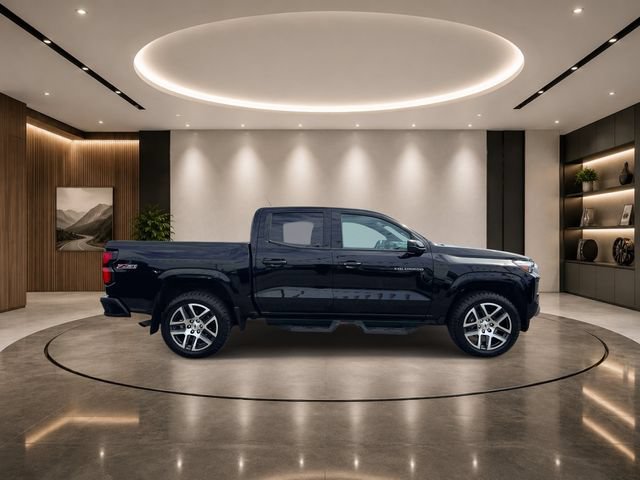 Used 2023 Chevrolet Colorado Z71 w/ Advanced Trailering Package AWD/4WD image 5