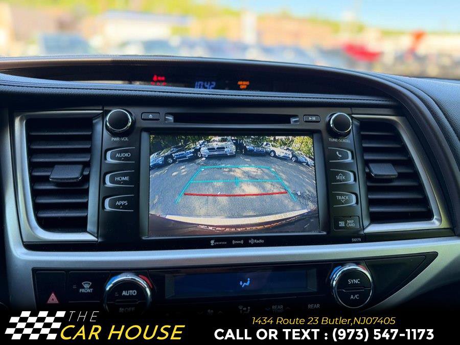 Used 2018 Toyota Highlander XLE w/ Protection Package #3 AWD/4WD image 31