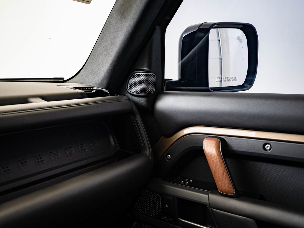 Used 2021 Land Rover Defender 110 X image 34