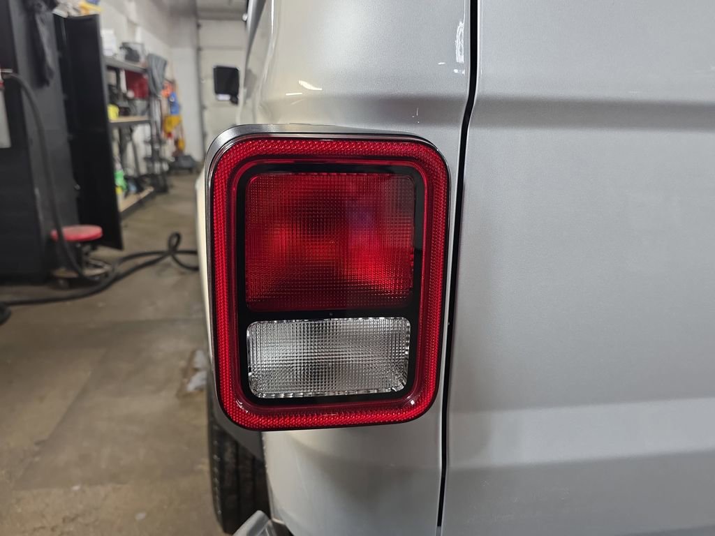 Used 2022 Jeep Gladiator Overland w/ Popular Equipment Package image 32