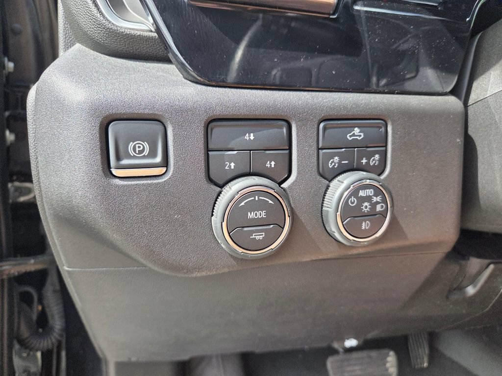 Used 2025 Chevrolet Silverado 2500 LT w/ Convenience Package AWD/4WD image 24