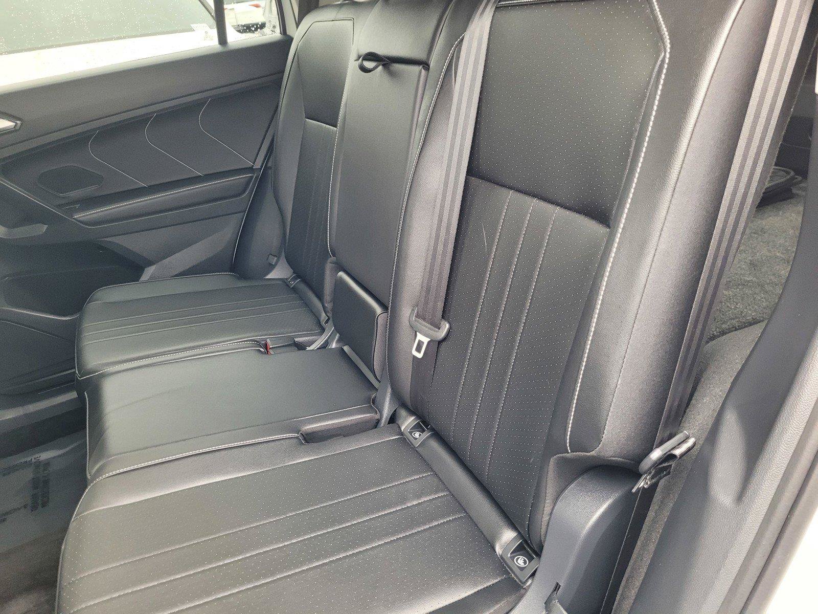 Certified 2024 Volkswagen Tiguan SE AWD/4WD image 15