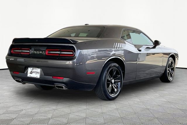 Used 2023 Dodge Challenger SXT RWD image 5