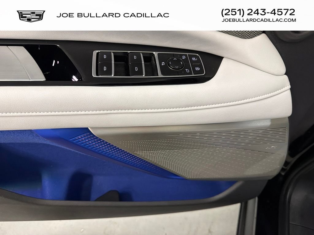 New 2027 Cadillac Optiq Luxury AWD/4WD image 13