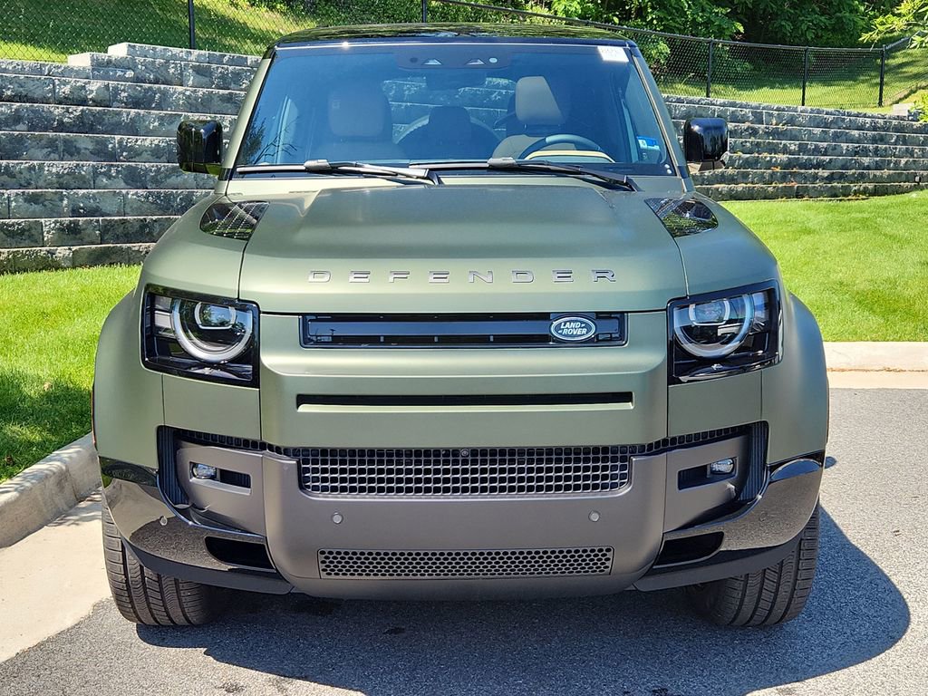 New 2026 Land Rover Defender 110 X-Dynamic SE AWD/4WD image 9
