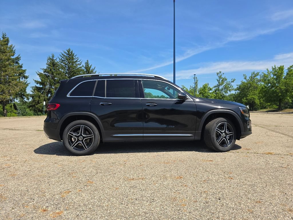 New 2026 Mercedes-Benz GLB 250 4MATIC image 16