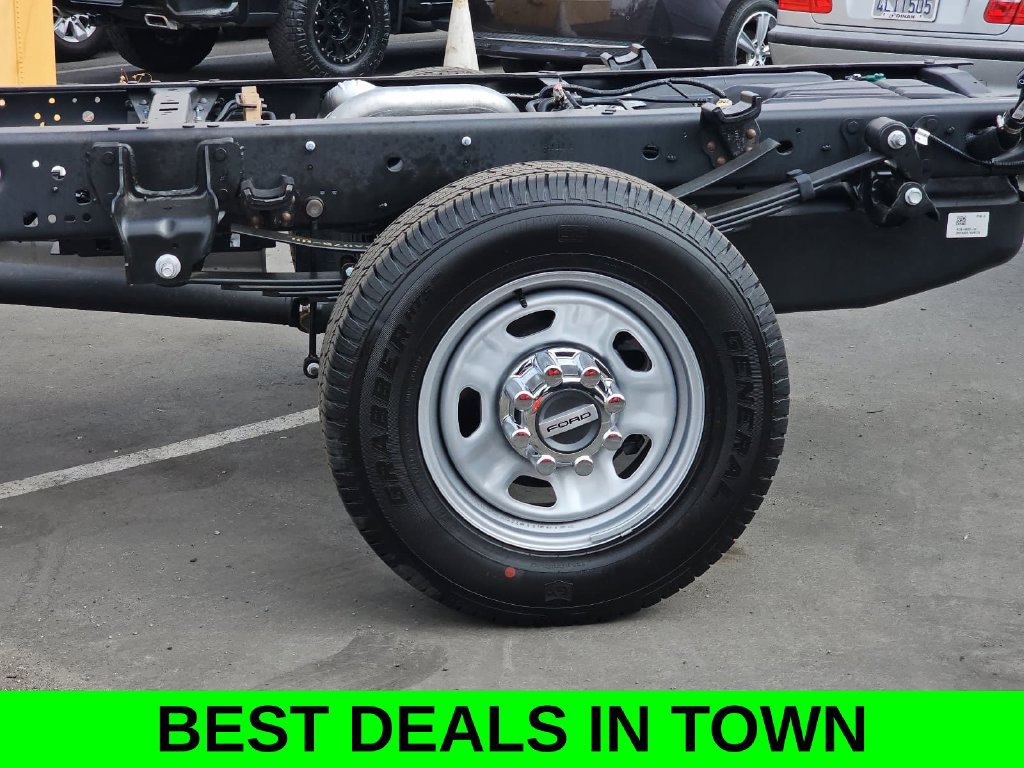 New 2026 Ford F350 XL w/ XL Chrome Package AWD/4WD image 35