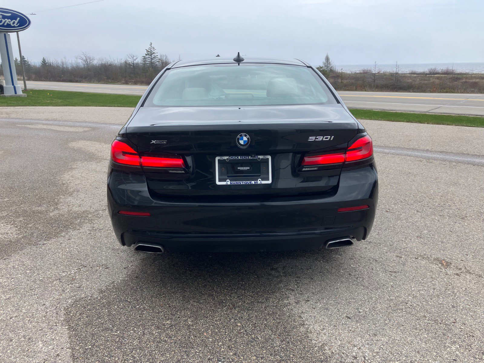 Used 2021 BMW 530i xDrive AWD/4WD image 4