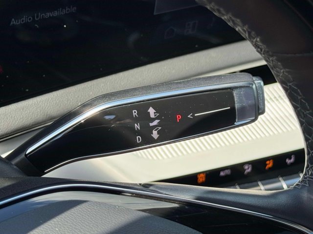 Certified 2025 Cadillac Optiq Sport 2 w/ LPO, Floor Liner Package AWD/4WD image 10