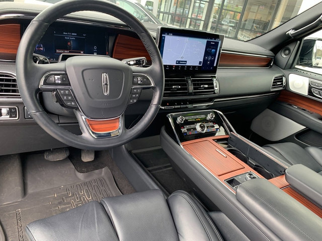 Certified 2024 Lincoln Navigator Reserve AWD/4WD image 20