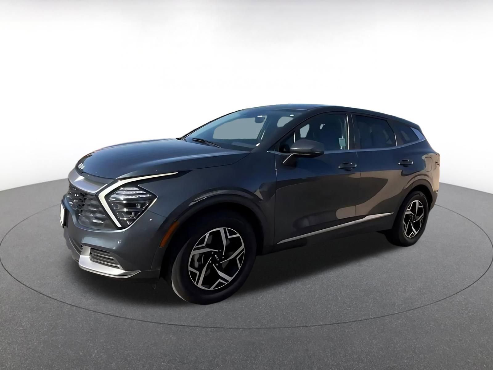Used 2025 Kia Sportage LX FWD image 8
