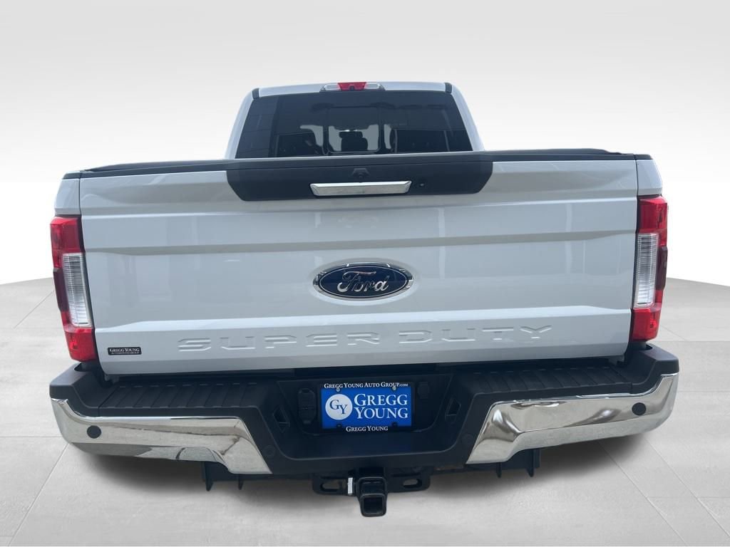 Used 2019 Ford F250 Lariat w/ Chrome Package image 11