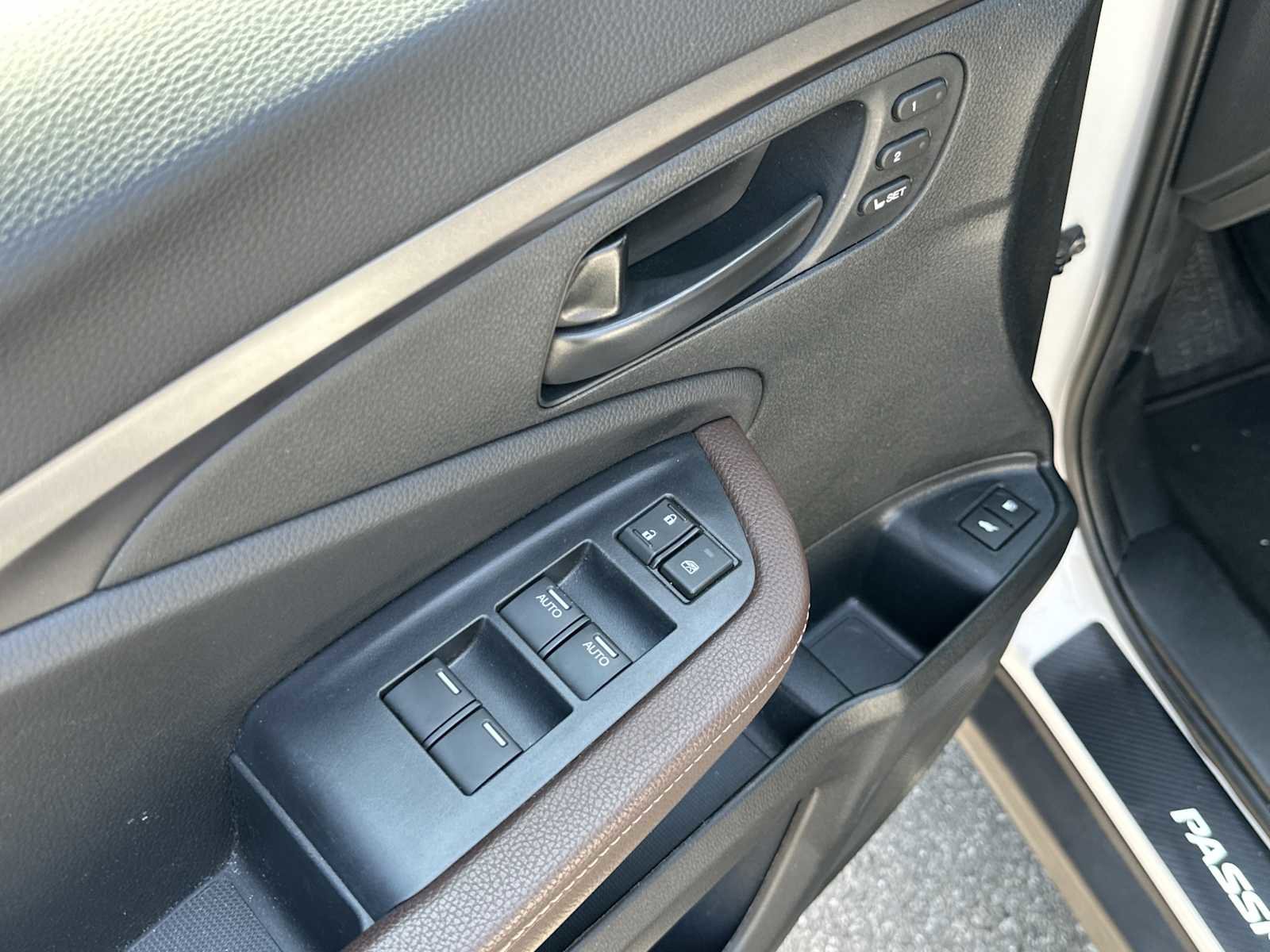 Used 2024 Honda Passport EX-L image 14
