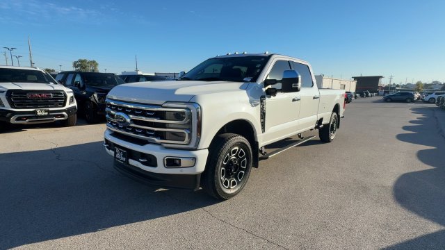 Used 2024 Ford F250 Platinum w/ FX4 Off-Road Package AWD/4WD image 5