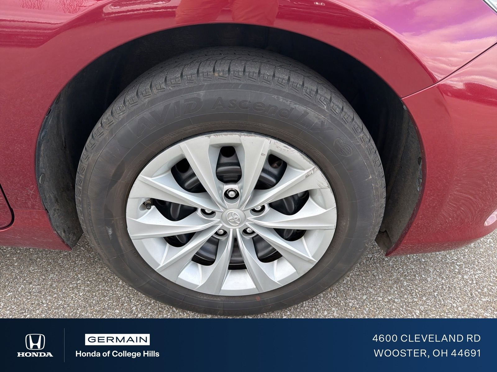 Used 2015 Toyota Camry LE w/ Four Season Floor Mat Package image 3