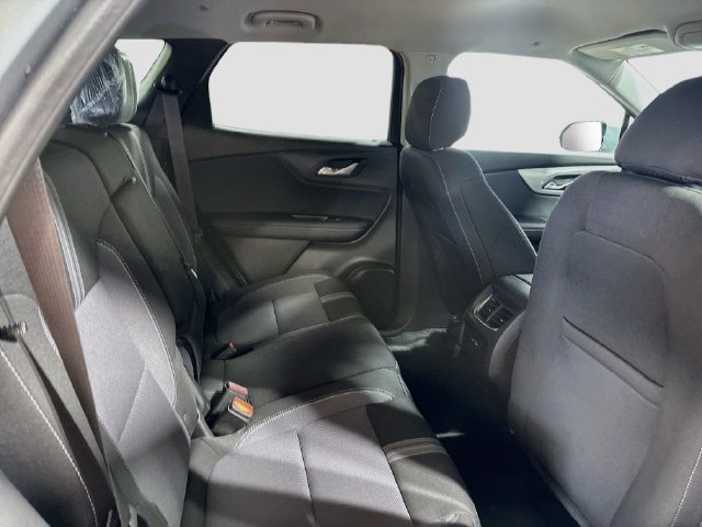 New 2026 Chevrolet Blazer LT w/ Convenience Package FWD image 23
